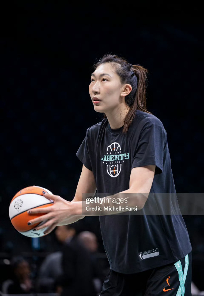 开云-时隔三年重返WNBA！韩旭首秀斩全场最高20分，难阻自由人季前赛落败|纽约自由人|纽约|印第安纳狂热|印第安纳|北京女篮_新浪体育_新浪新闻